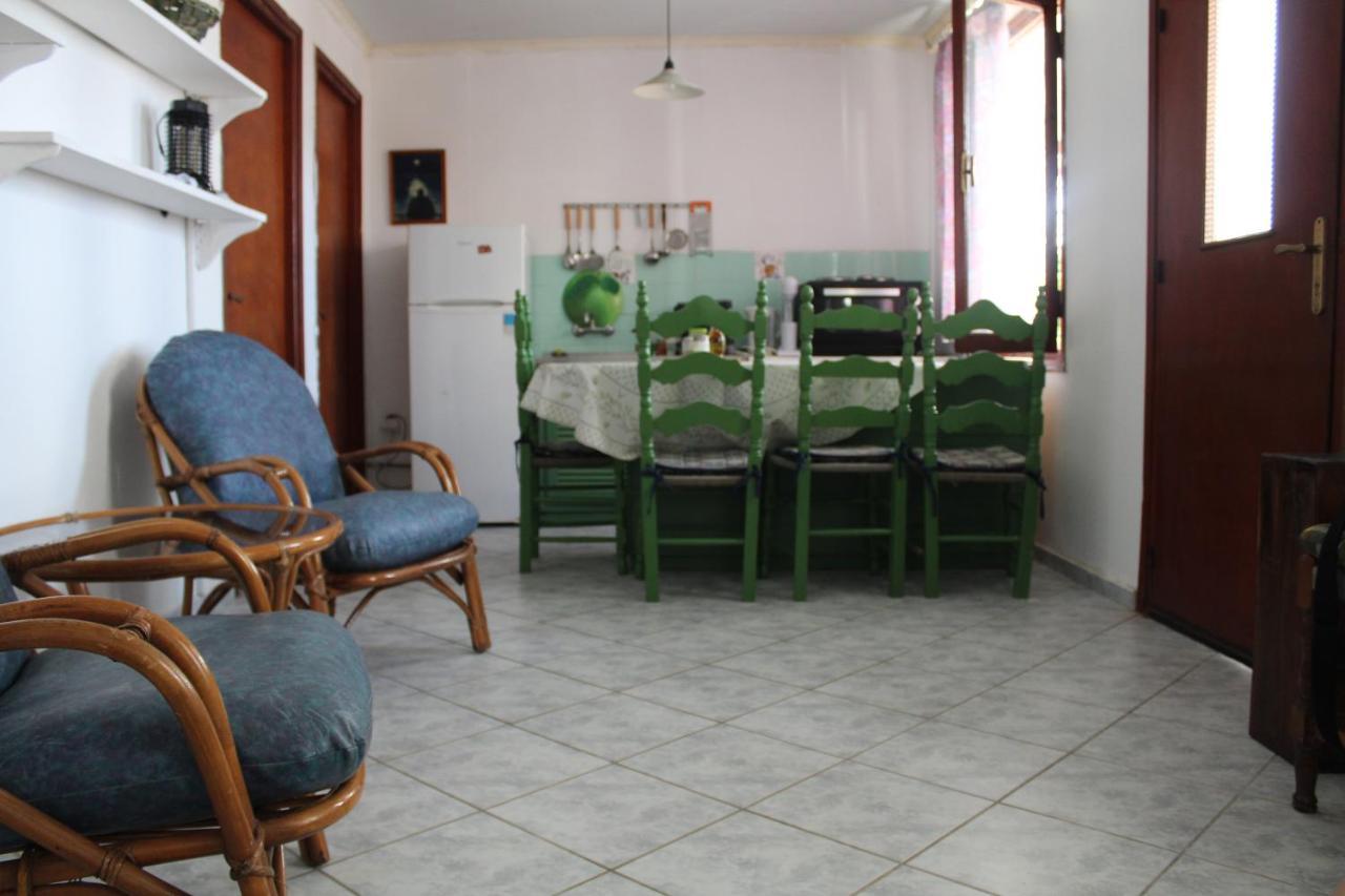 Litheres Nikos Seaside Apartments מראה חיצוני תמונה