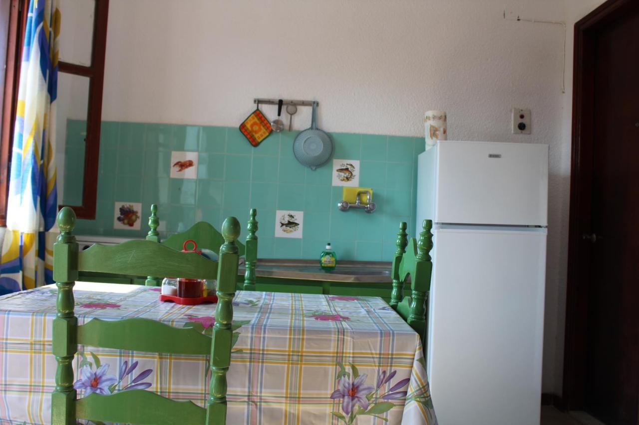 Litheres Nikos Seaside Apartments מראה חיצוני תמונה