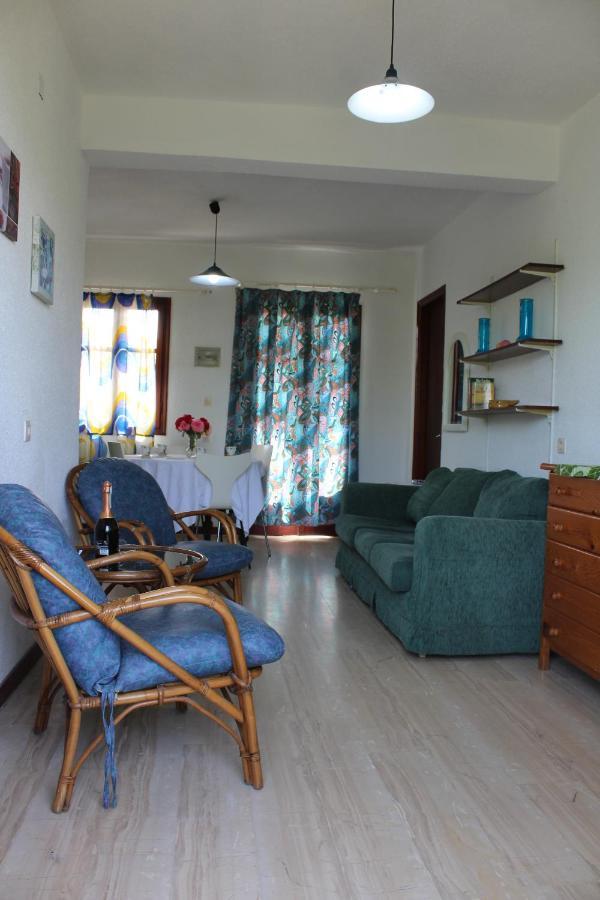 Litheres Nikos Seaside Apartments מראה חיצוני תמונה