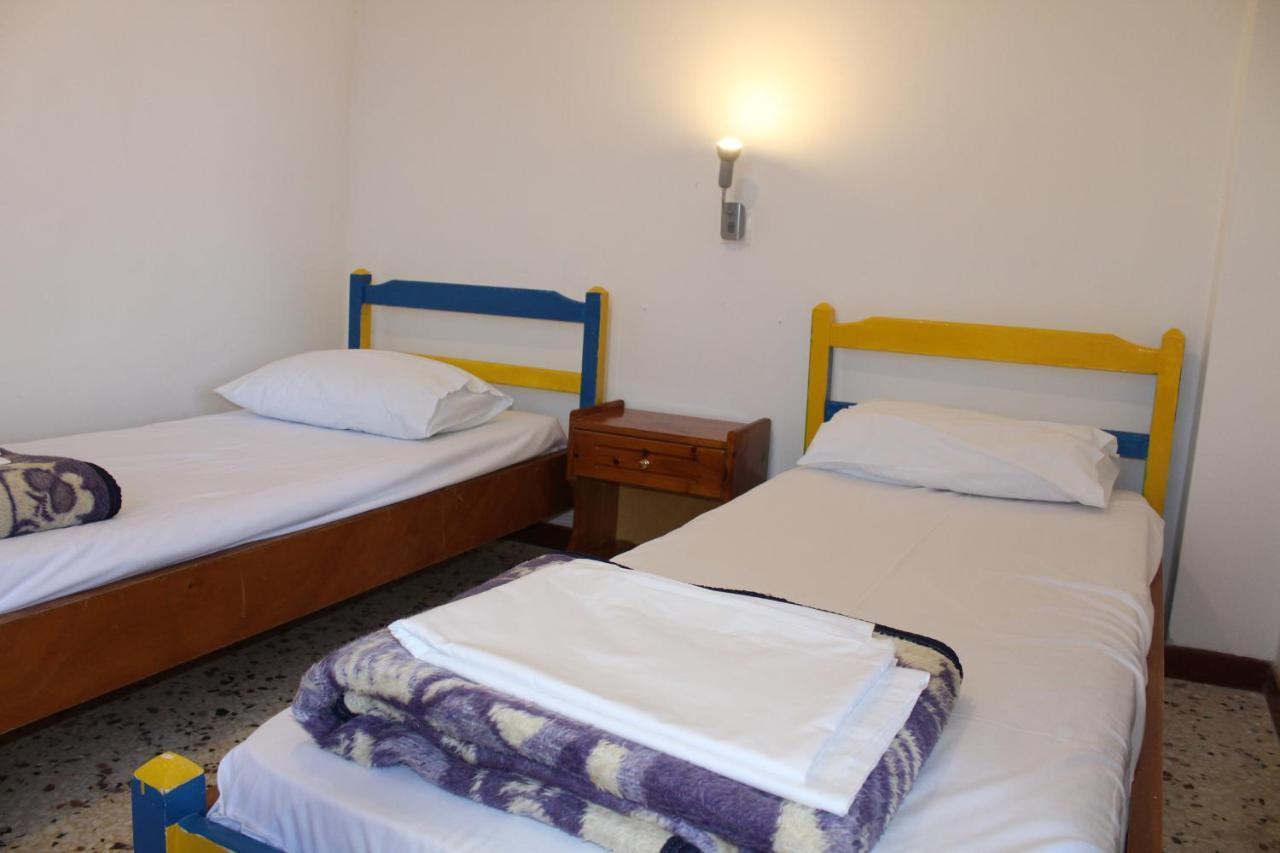 Litheres Nikos Seaside Apartments מראה חיצוני תמונה